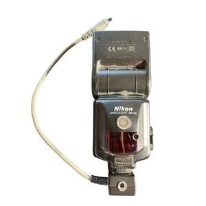 Nikon SB-28 Speedlight Shoe Mount Flash. Untested.